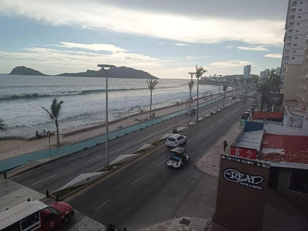 Hotel Essen'S Mazatlán 3*,